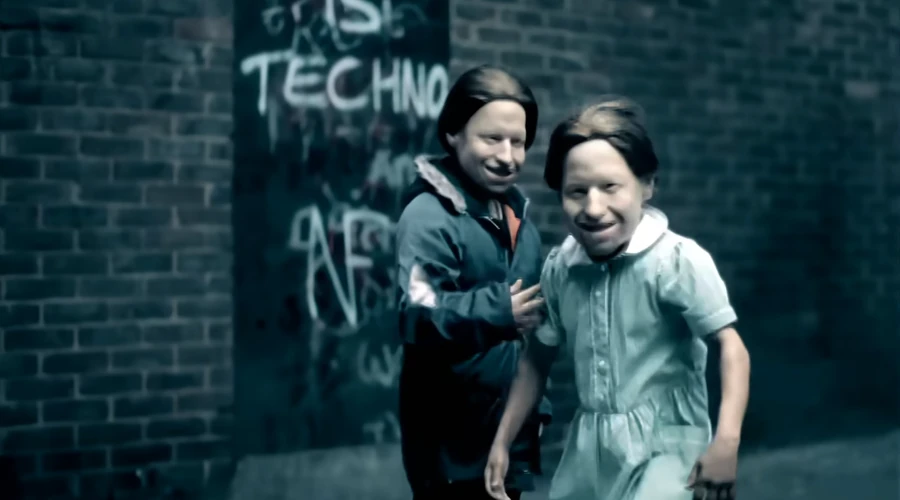 Aphex Twin - Come to Daddy (1997)