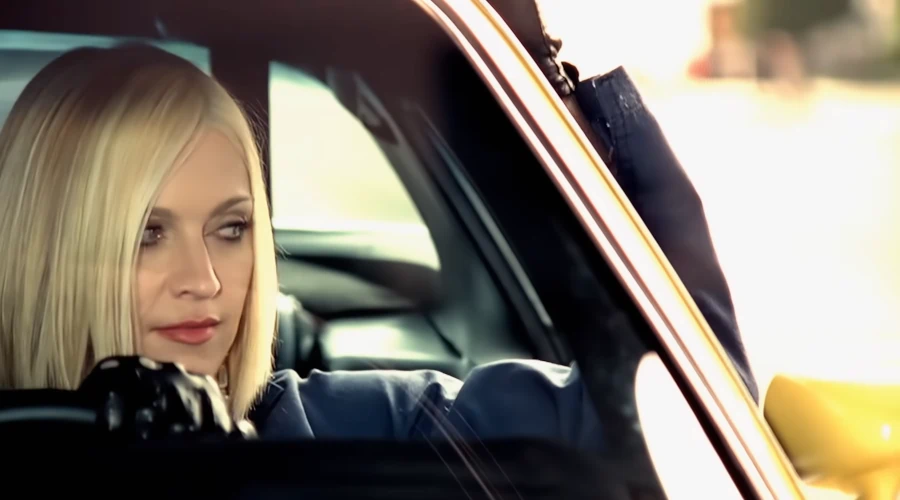Madonna - What it feels like for a girl (2001)